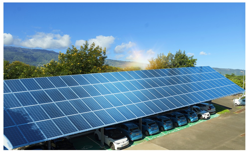 Station solaire autonome de recharge de véhicules électriques